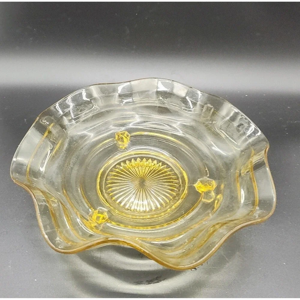 Lancaster Topaz Yellow 3 Toed ElegantCenterpiece, Fruit Bowl-Ruffle Ribbon Sides